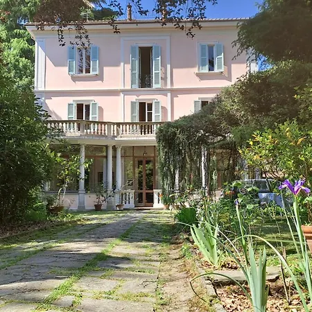 Oda ve Kahvaltı Margherita 3*